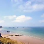 بيت للعطل L Ancre Maison Sejour Spacieux Lumineux Avec Jardin Et Exterieur Amenage Terrain De Petanque Proche Omaha Beach, Grandcamp Maisy Et Pointe Du Hoc Saint-Pierre-du-Mont (Calvados)