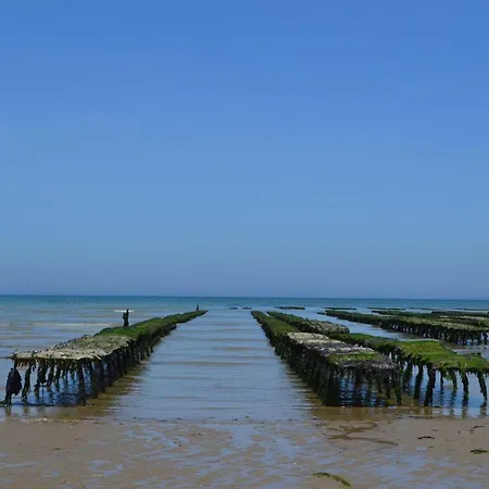 L Ancre Maison Sejour Spacieux Lumineux Avec Jardin Et Exterieur Amenage Terrain De Petanque Proche Omaha Beach, Grandcamp Maisy Et Pointe Du Hoc Nyaraló *