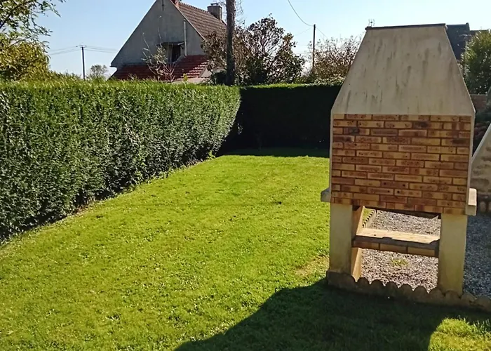 L Ancre Maison Sejour Spacieux Lumineux Avec Jardin Et Exterieur Amenage Terrain De Petanque Proche Omaha Beach, Grandcamp Maisy Et Pointe Du Hoc Casa de Férias Saint-Pierre-du-Mont (Calvados)