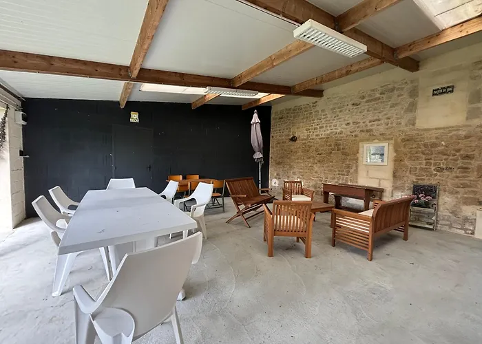 Casa de Férias L Ancre Maison Sejour Spacieux Lumineux Avec Jardin Et Exterieur Amenage Terrain De Petanque Proche Omaha Beach, Grandcamp Maisy Et Pointe Du Hoc *